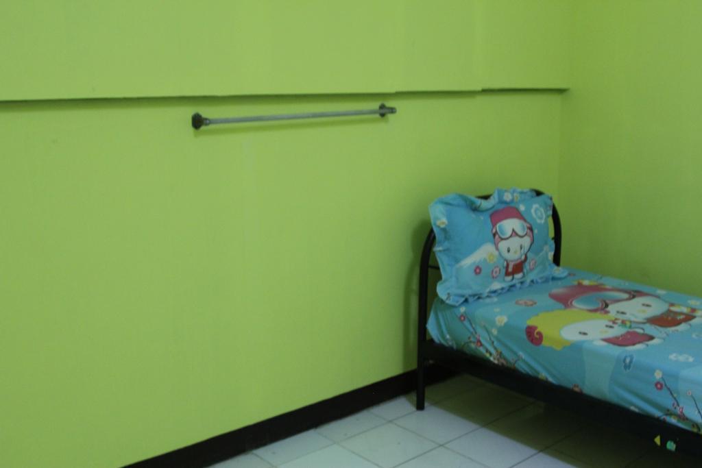 New C.H. Guest House Bangkok Bagian luar foto