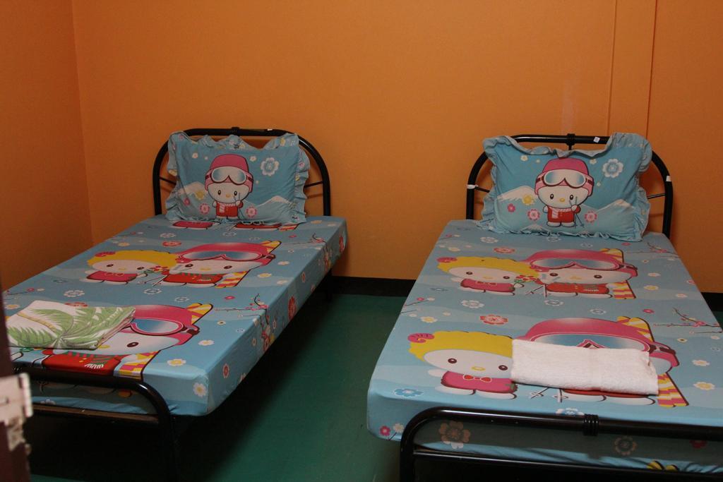New C.H. Guest House Bangkok Ruang foto